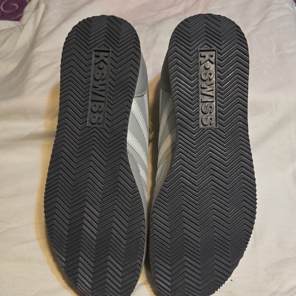 K-Swiss Classic Gray Sneakers - Picture 4 of 4